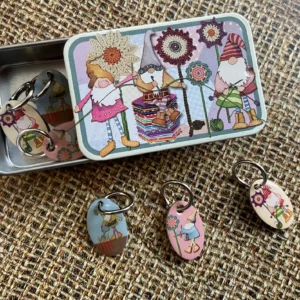 CRAFTING GNOMES STITCH MARKERS IN A POCKET TIN – EMMA BALL